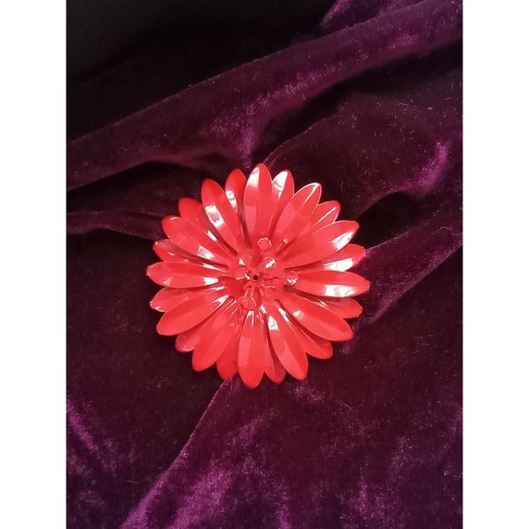 Vintage Red Enamel Metal Flower Brooch Pin - Picture 6 of 6
